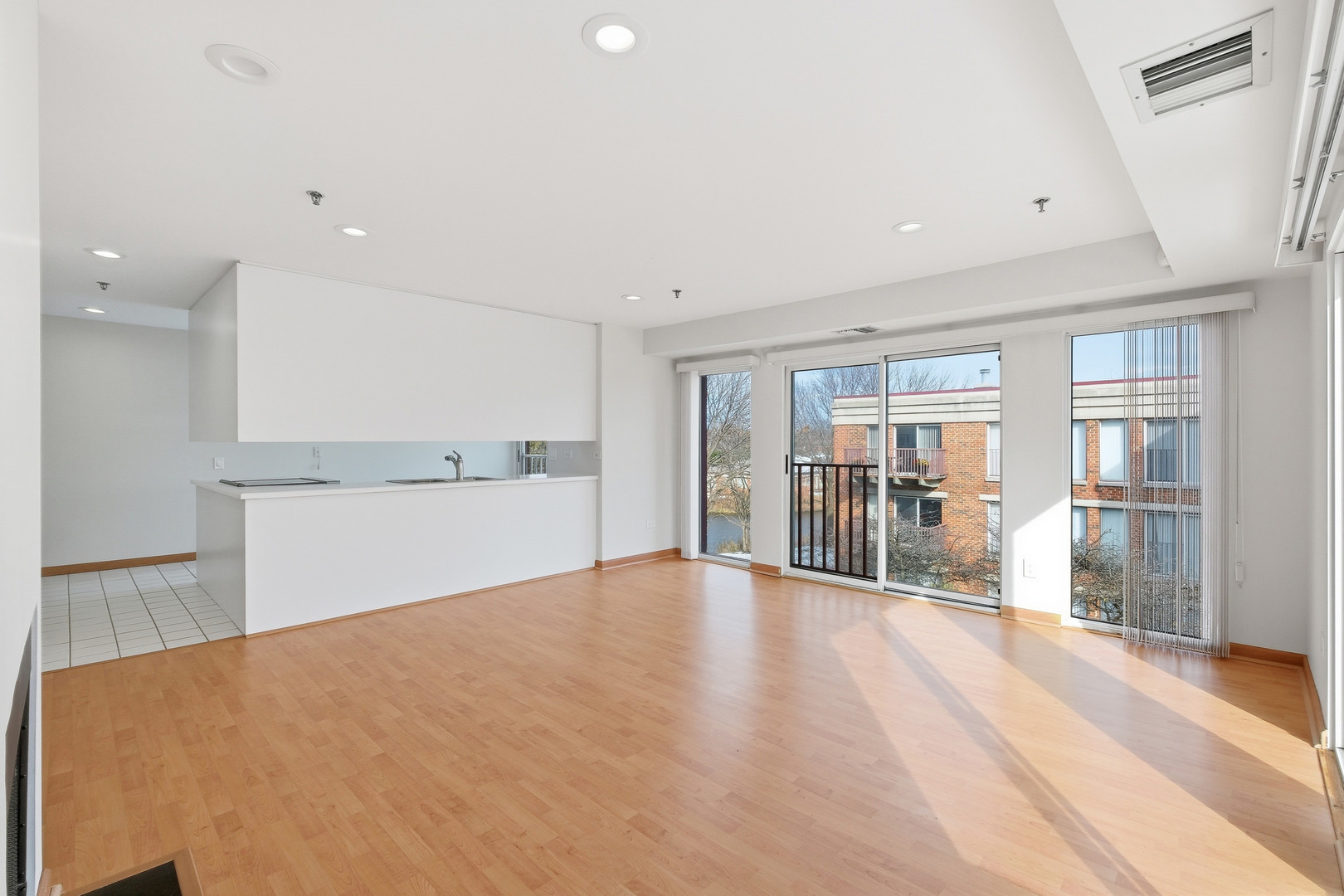 361 Kelburn Road 312