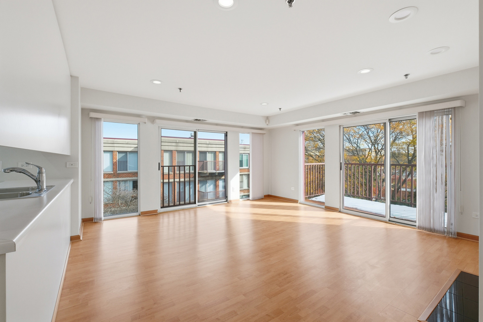 361 Kelburn Road 312