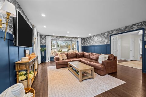 Tiny photo for 520 Standish Drive, Deerfield, IL 60015 (MLS # 12534122)