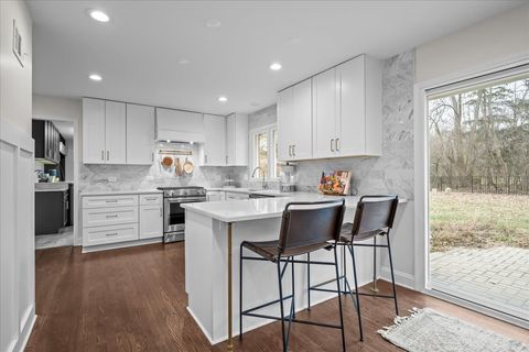 Tiny photo for 520 Standish Drive, Deerfield, IL 60015 (MLS # 12534122)