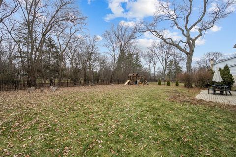 Tiny photo for 520 Standish Drive, Deerfield, IL 60015 (MLS # 12534122)