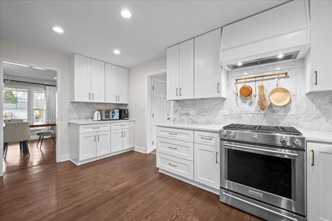 Tiny photo for 520 Standish Drive, Deerfield, IL 60015 (MLS # 12534122)