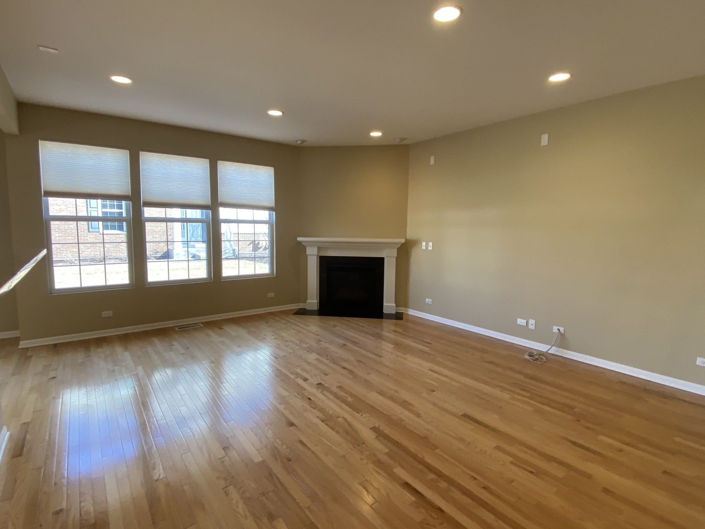 10S417 Carrington Circle