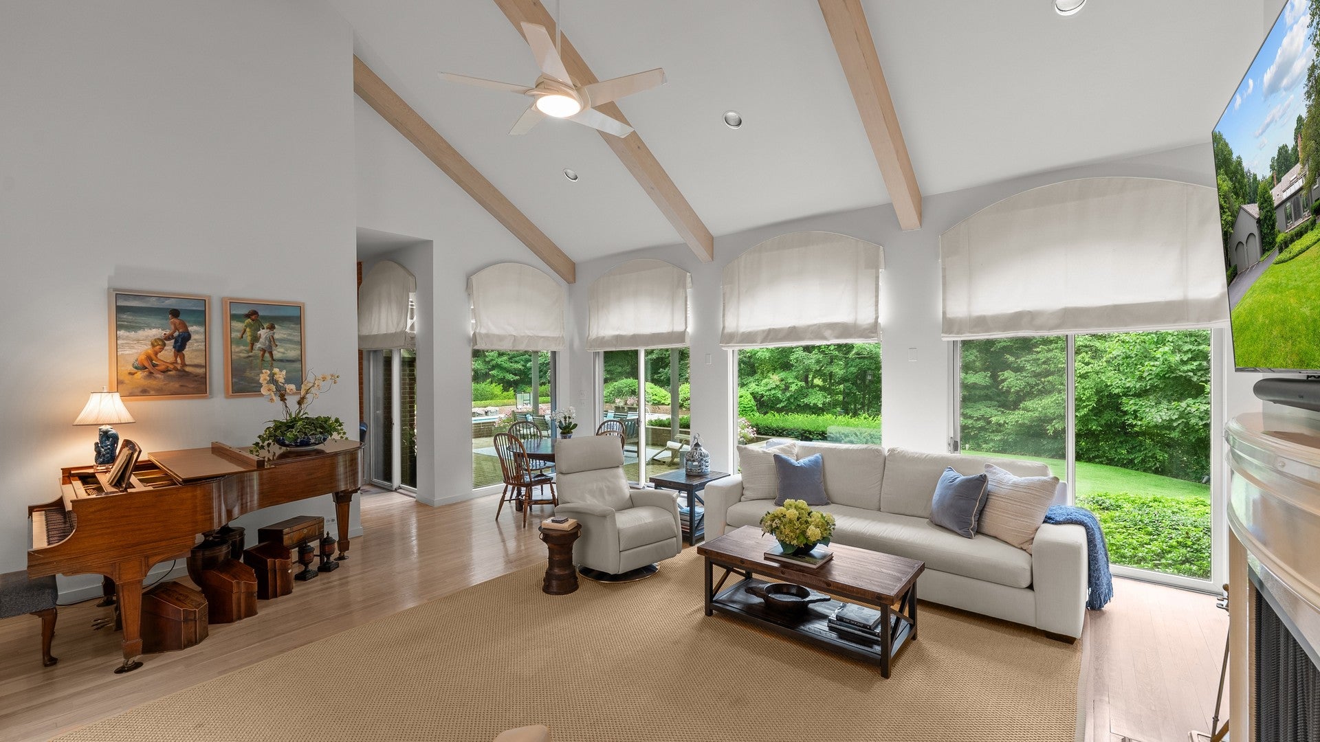 107 N Mayflower Road