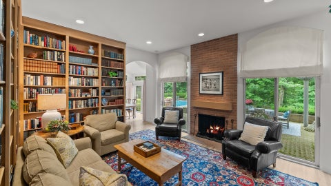 Tiny photo for 107 N Mayflower Road, Lake Forest, IL 60045 (MLS # 12714632)