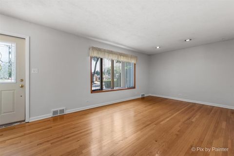 Tiny photo for 2130 Mandel Avenue, Westchester, IL 60154 (MLS # 12463360)
