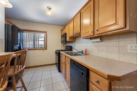 Tiny photo for 2130 Mandel Avenue, Westchester, IL 60154 (MLS # 12463360)