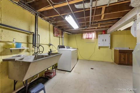 Tiny photo for 2130 Mandel Avenue, Westchester, IL 60154 (MLS # 12463360)