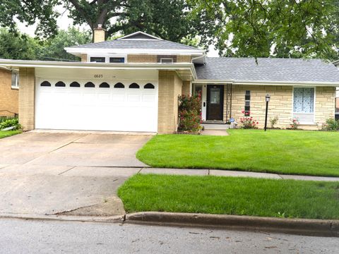 Tiny photo for 10025 Bronx Avenue, Skokie, IL 60077 (MLS # 12687957)