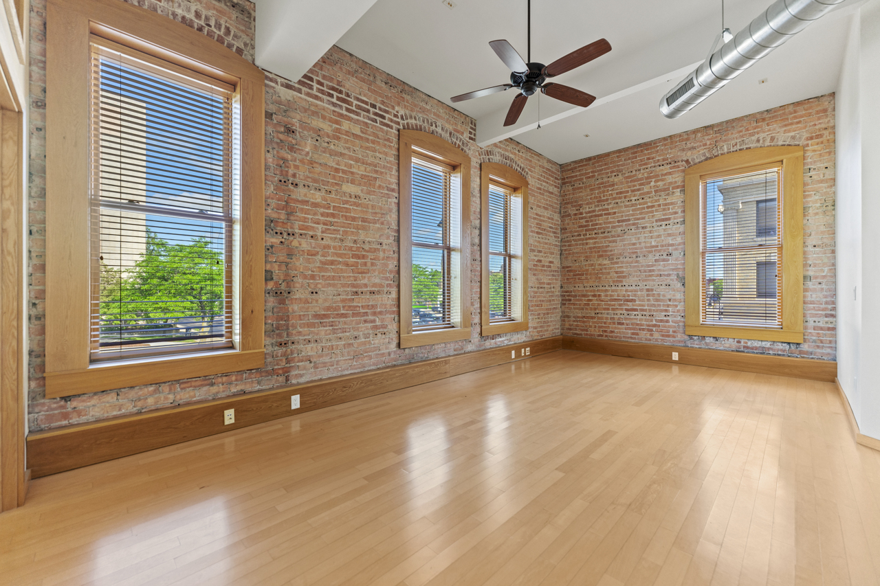 502 7th Street 201