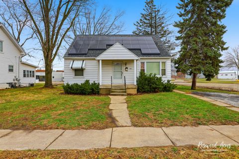 Photo of 905 N Everett Street, Streator, IL 61364 (MLS # 12590823)