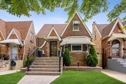 Photo of 6429 S Tripp Avenue, Chicago, IL 60629 (MLS # 12692993)