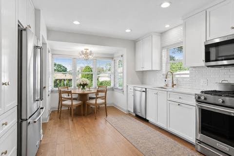 Tiny photo for 7504 W Jonquil Terrace, Niles, IL 60714 (MLS # 12651866)