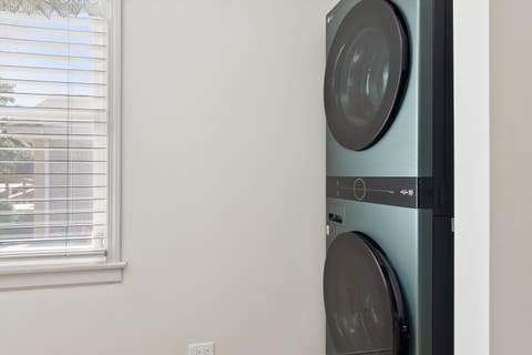 Tiny photo for 7504 W Jonquil Terrace, Niles, IL 60714 (MLS # 12651866)
