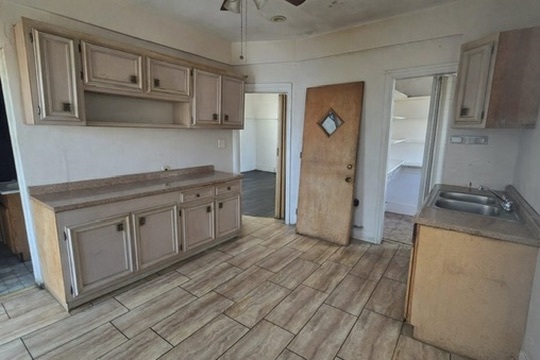 5837 S Racine Avenue