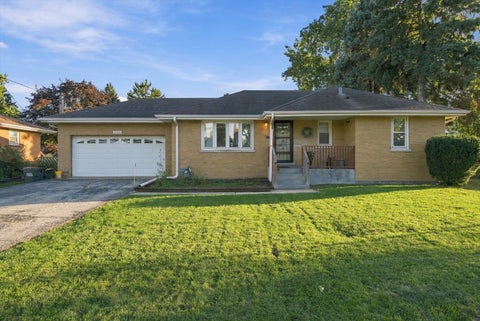 Photo of 10811 Wrightwood Avenue, Melrose Park, IL 60164 (MLS # 12779784)