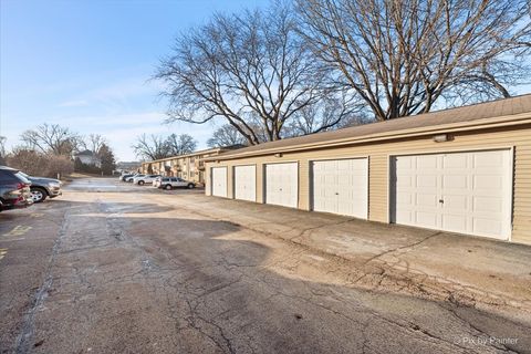 Tiny photo for 500 Chase Drive #12, Clarendon Hills, IL 60514 (MLS # 12540834)