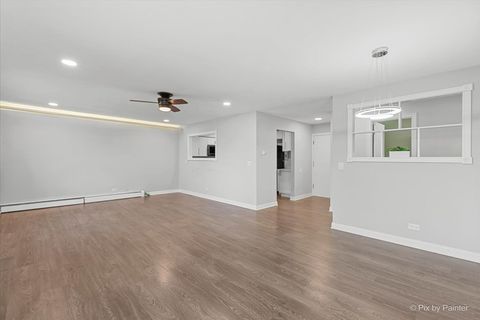 Tiny photo for 500 Chase Drive #12, Clarendon Hills, IL 60514 (MLS # 12540834)