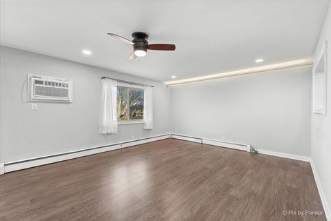 Tiny photo for 500 Chase Drive #12, Clarendon Hills, IL 60514 (MLS # 12540834)