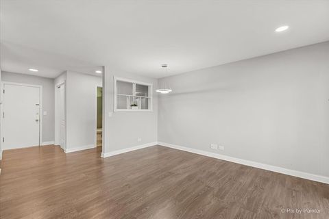 Tiny photo for 500 Chase Drive #12, Clarendon Hills, IL 60514 (MLS # 12540834)