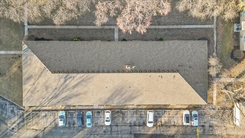 Tiny photo for 500 Chase Drive #12, Clarendon Hills, IL 60514 (MLS # 12540834)