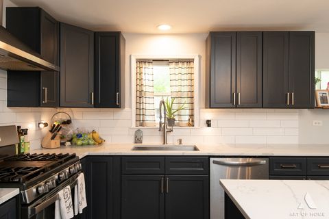 Tiny photo for 10715 S Lawndale Avenue, Chicago, IL 60655 (MLS # 12638267)