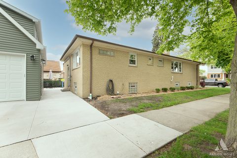 Tiny photo for 10715 S Lawndale Avenue, Chicago, IL 60655 (MLS # 12638267)