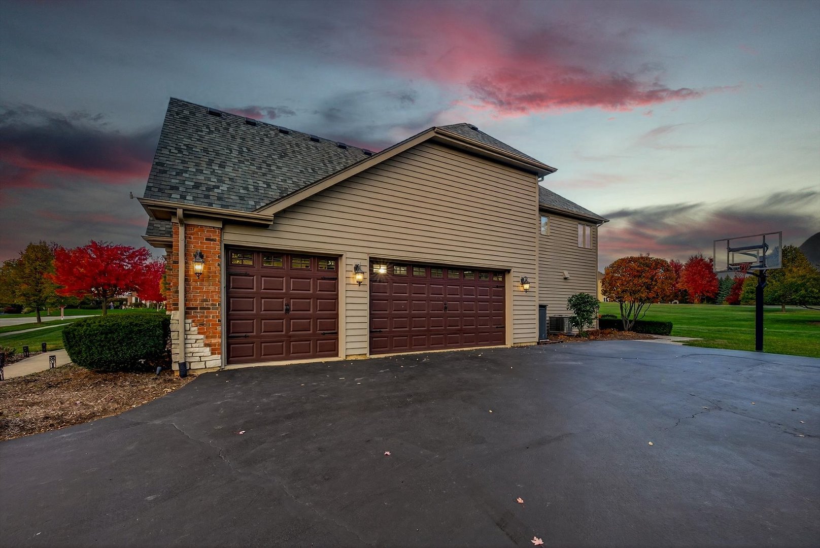 3N735 Herman Melville Lane