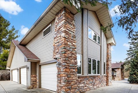 Tiny photo for 5992 Palisades Parkway, Rockford, IL 61109 (MLS # 12605326)