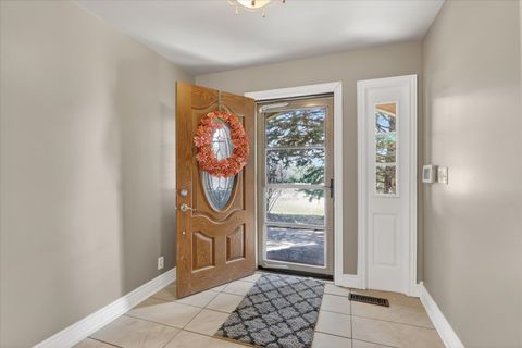 Tiny photo for 5992 Palisades Parkway, Rockford, IL 61109 (MLS # 12605326)