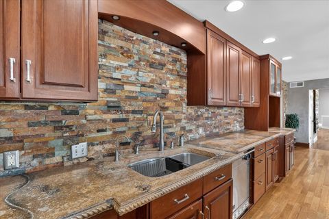 Tiny photo for 5992 Palisades Parkway, Rockford, IL 61109 (MLS # 12605326)