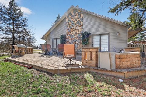 Tiny photo for 5992 Palisades Parkway, Rockford, IL 61109 (MLS # 12605326)