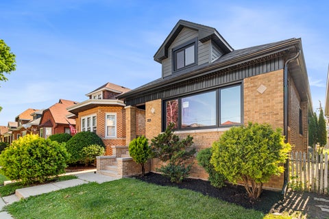 Tiny photo for 4256 N Monitor Avenue, Chicago, IL 60634 (MLS # 12771989)