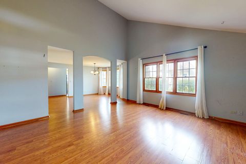 Tiny photo for 262 Allegro Lane #25-7, Carol Stream, IL 60188 (MLS # 12505902)