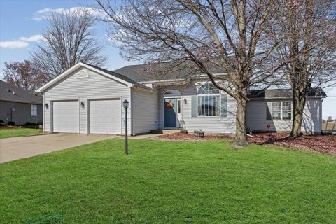 Photo of 707 Country View Drive, Philo, IL 61864 (MLS # 12515581)