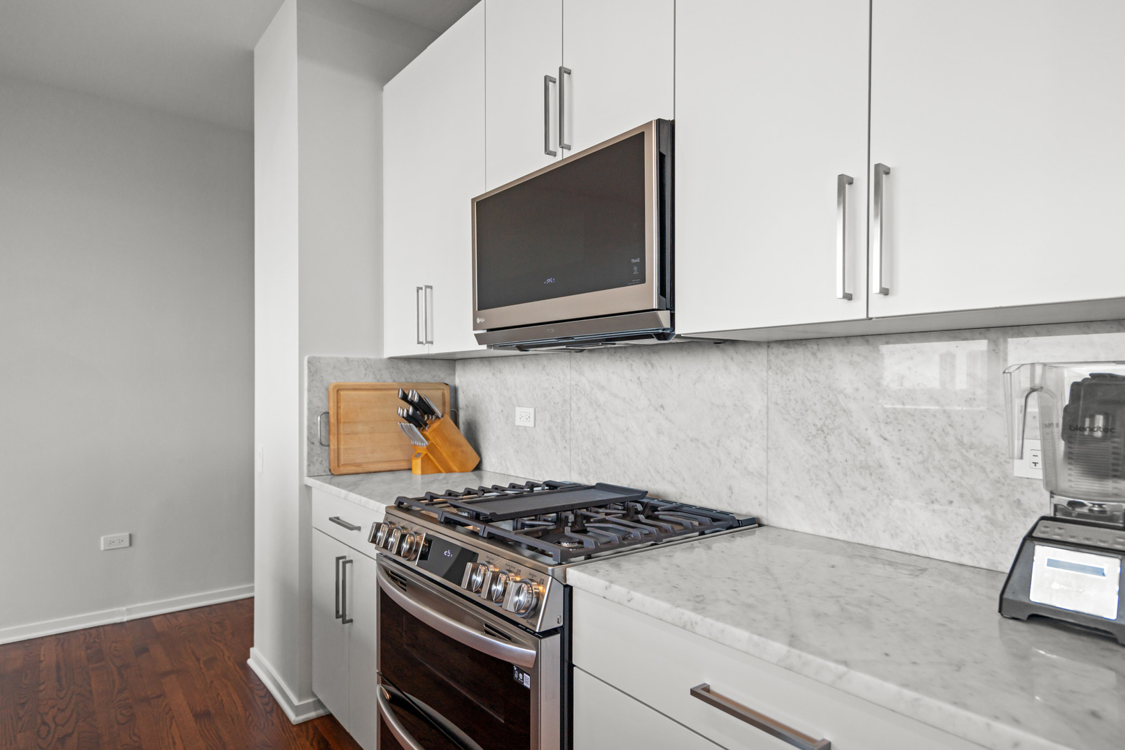500 W Superior Street 602