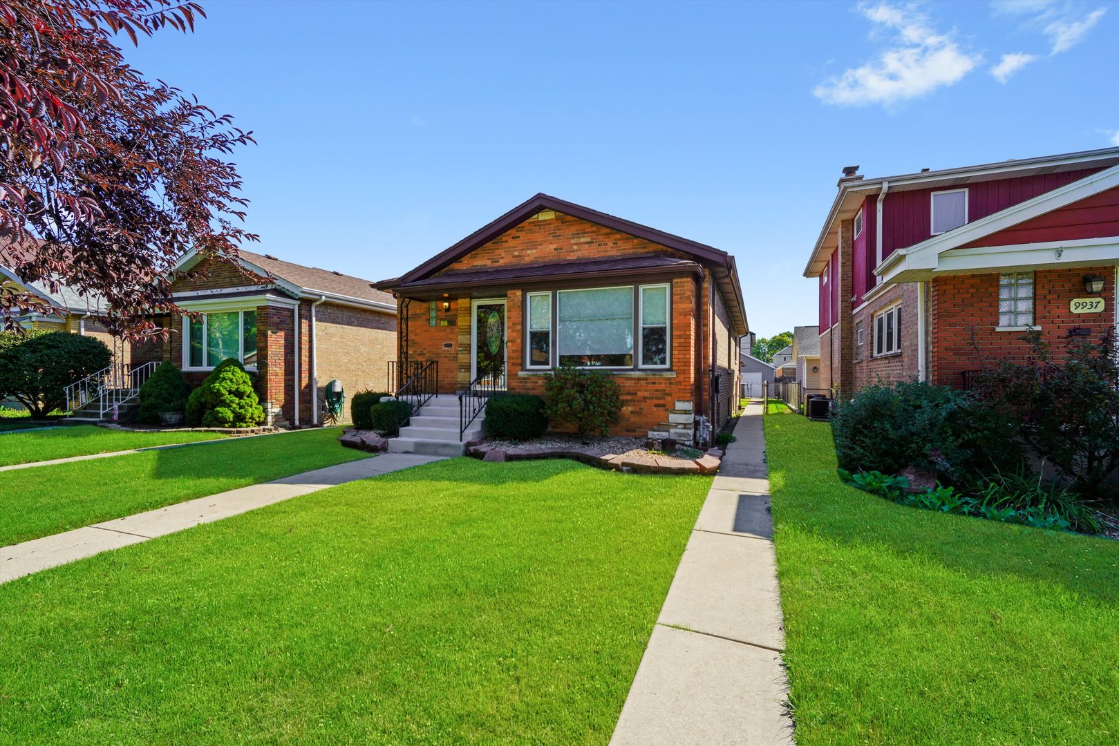 9933 S Fairfield Avenue