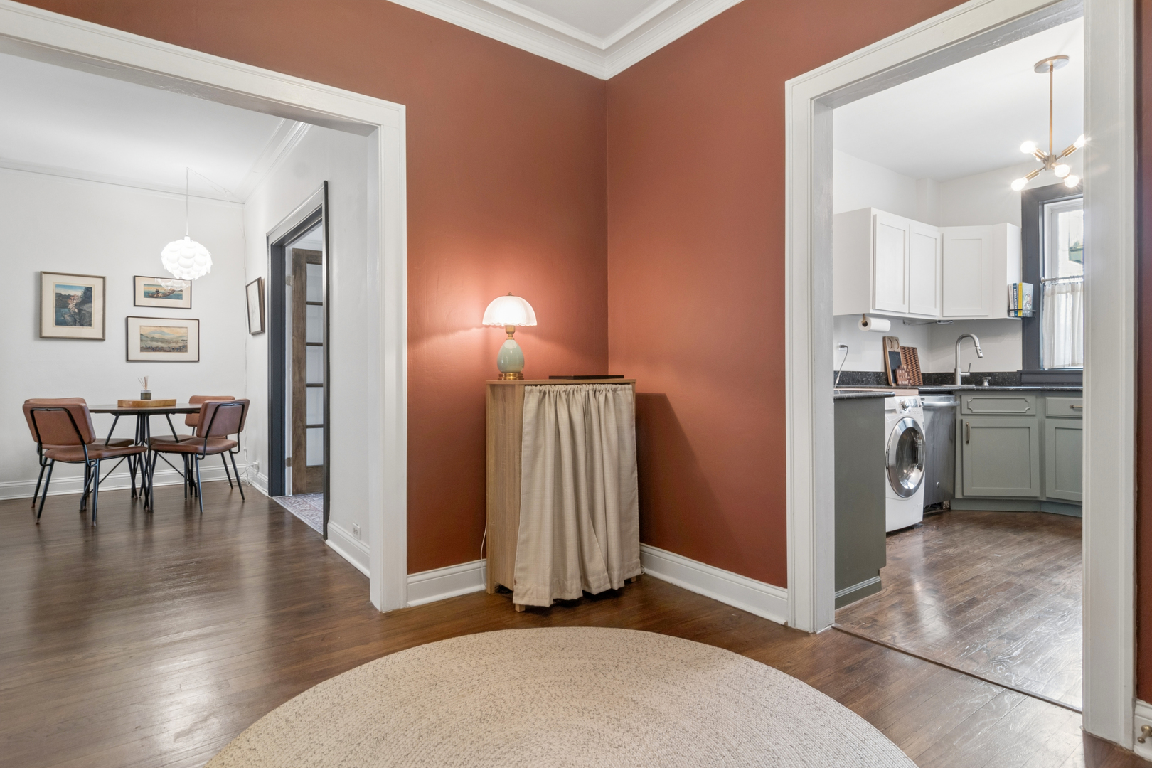 435 W ALDINE Avenue 17