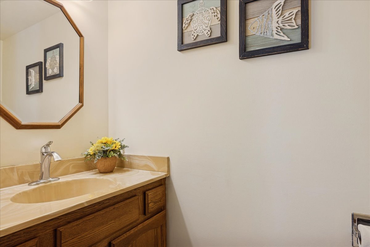 Algonquin, Illinois 60102, United States, 3 Bedrooms Bedrooms, ,2 BathroomsBathrooms,Residential,Active,211989