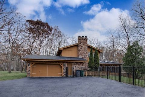 Tiny photo for 14660 SILVER LAKE Drive, Orland Park, IL 60462 (MLS # 12550175)