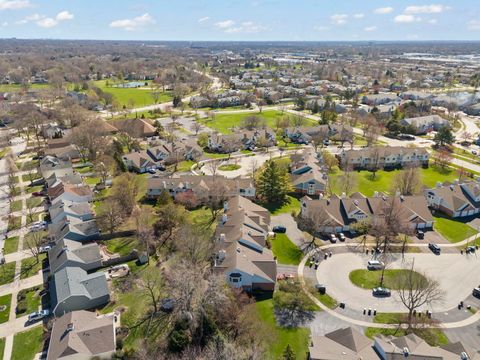 Tiny photo for 884 QUIN Court #201, Naperville, IL 60563 (MLS # 12611453)