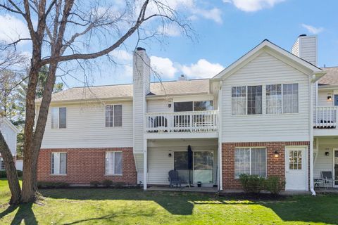 Tiny photo for 884 QUIN Court #201, Naperville, IL 60563 (MLS # 12611453)