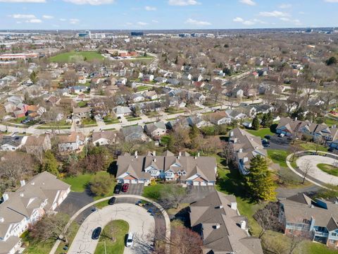 Tiny photo for 884 QUIN Court #201, Naperville, IL 60563 (MLS # 12611453)