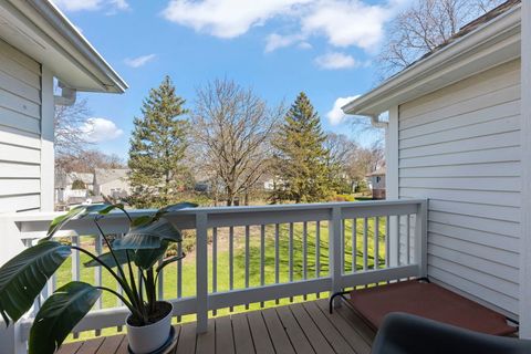 Tiny photo for 884 QUIN Court #201, Naperville, IL 60563 (MLS # 12611453)