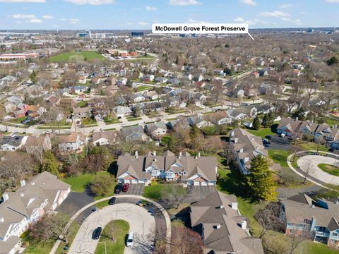 Tiny photo for 884 QUIN Court #201, Naperville, IL 60563 (MLS # 12611453)