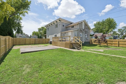 Tiny photo for 526 4th Avenue S, Clinton, IA 52732 (MLS # 12693318)