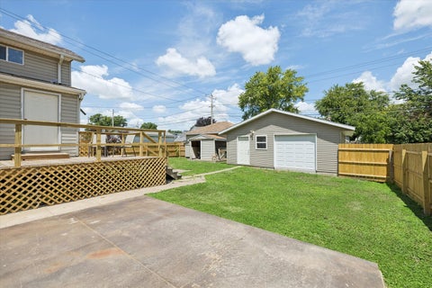 Tiny photo for 526 4th Avenue S, Clinton, IA 52732 (MLS # 12693318)
