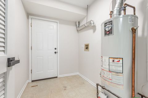 Tiny photo for 263 Doral Court #1, Elk Grove Village, IL 60007 (MLS # 12486692)