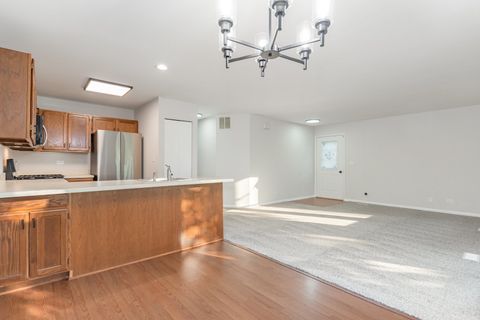Tiny photo for 263 Doral Court #1, Elk Grove Village, IL 60007 (MLS # 12486692)