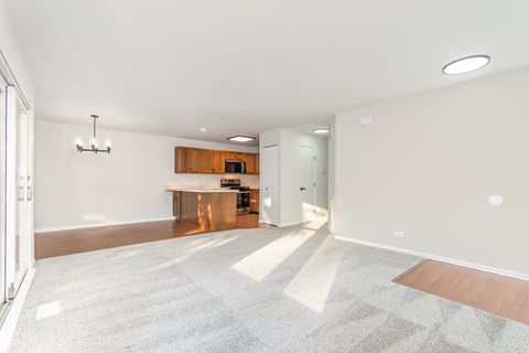 Tiny photo for 263 Doral Court #1, Elk Grove Village, IL 60007 (MLS # 12486692)